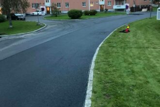 Hva påvirker prisen på asfalt?