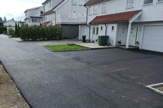 Asfaltere oppkjørselen før vinteren i Oslo/Viken?
